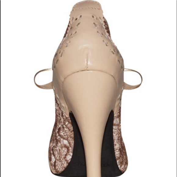 Latte Bonnie Pump by mojo moxy - Picture 4 of 9